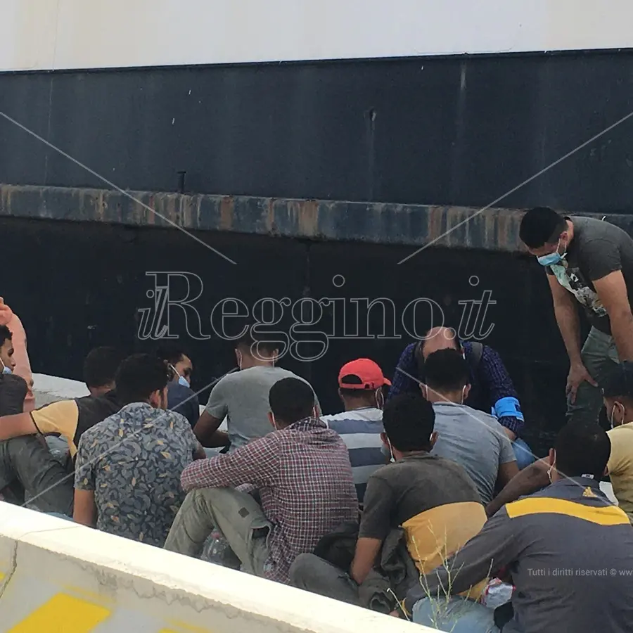Migranti a Reggio, la nave Cassiopea arriverà al porto alle 7