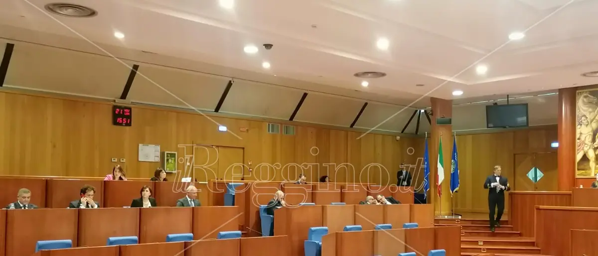 Legge sul gioco d’azzardo, i capigruppo gettano la spugna: «Ritiriamo le firme»