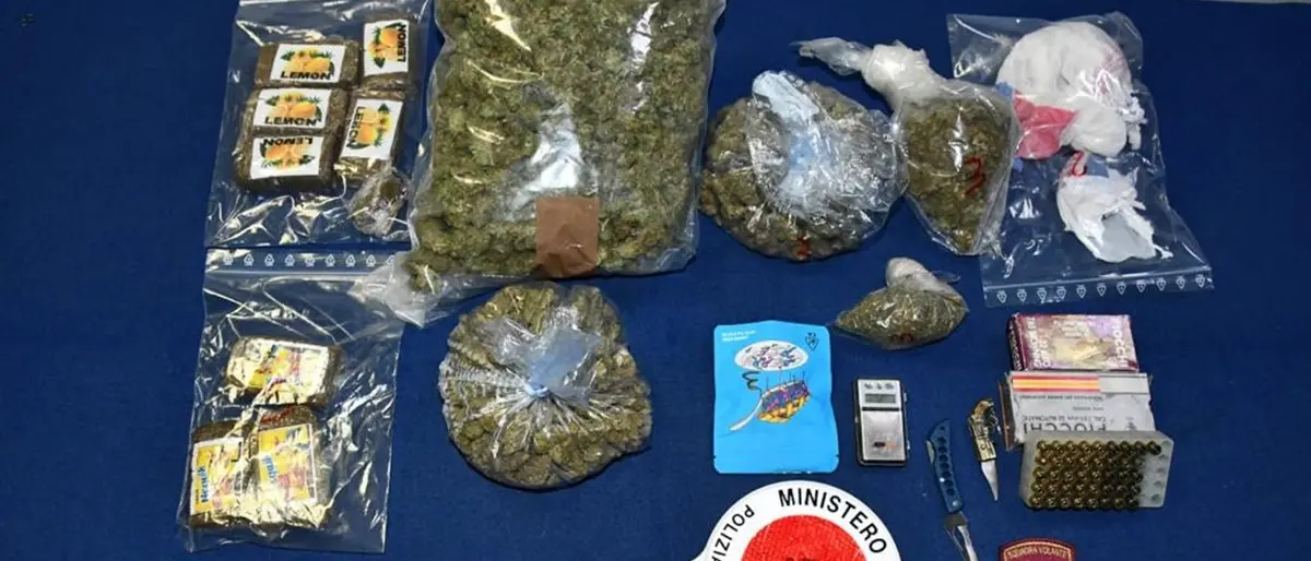 Reggio, 19enne arrestato per spaccio di droga