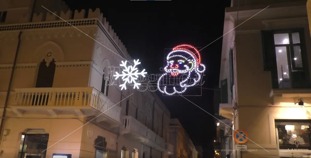 Feste di Natale a Reggio: Comune e Metrocity a confronto con le associazioni di categoria