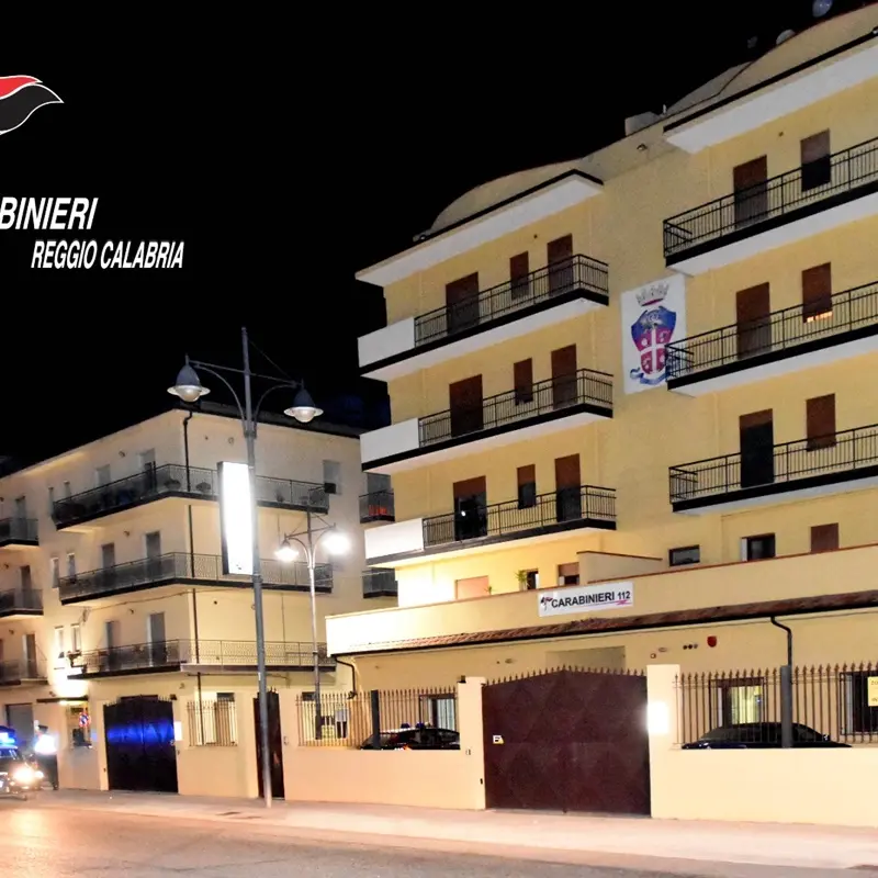 Gioia Tauro, controlli dei carabinieri: 6 persone denunciate per armi e violazione norme sicurezza sul lavoro