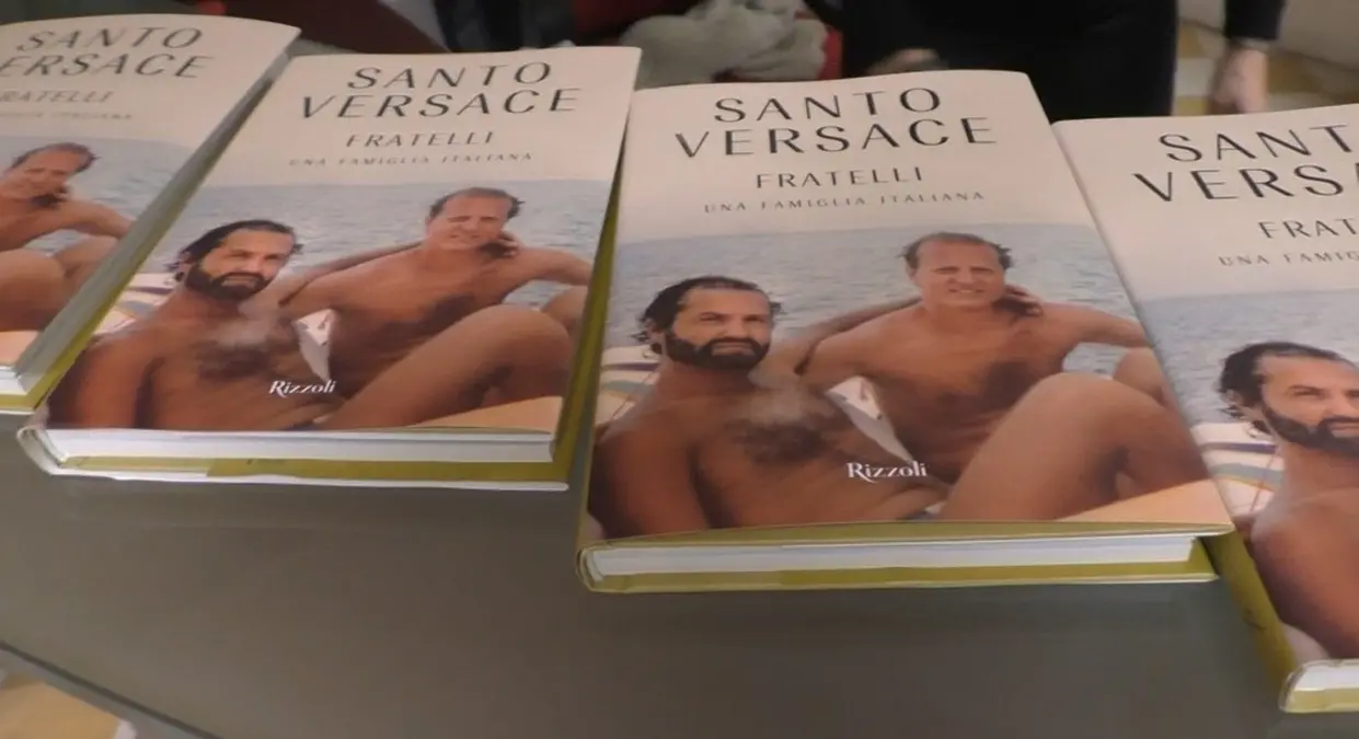 Libro Gianni Versace, il fratello Santo: «Una liberazione da tutte le cicatrici»
