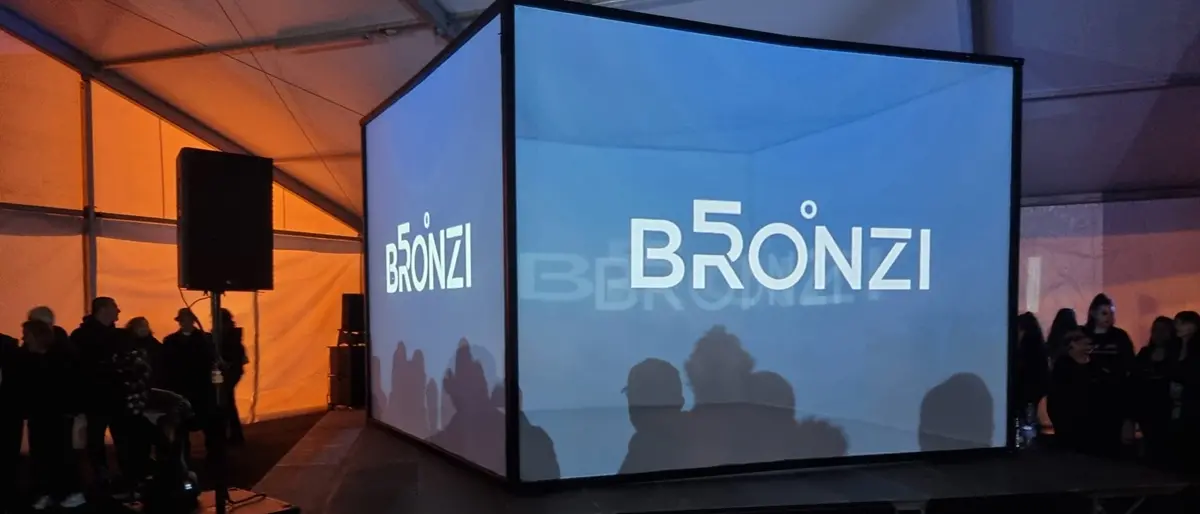 Cubo stage a Reggio, la tensostruttura costa al Comune più di 16mila euro