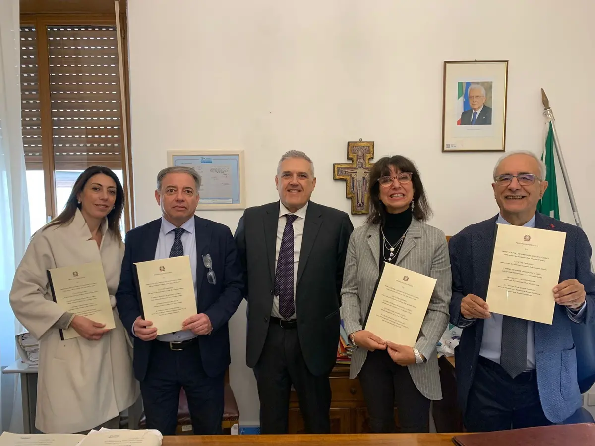 Reggio, Tribunale per i Minorenni sottoscrive protocollo per contrastare il disagio