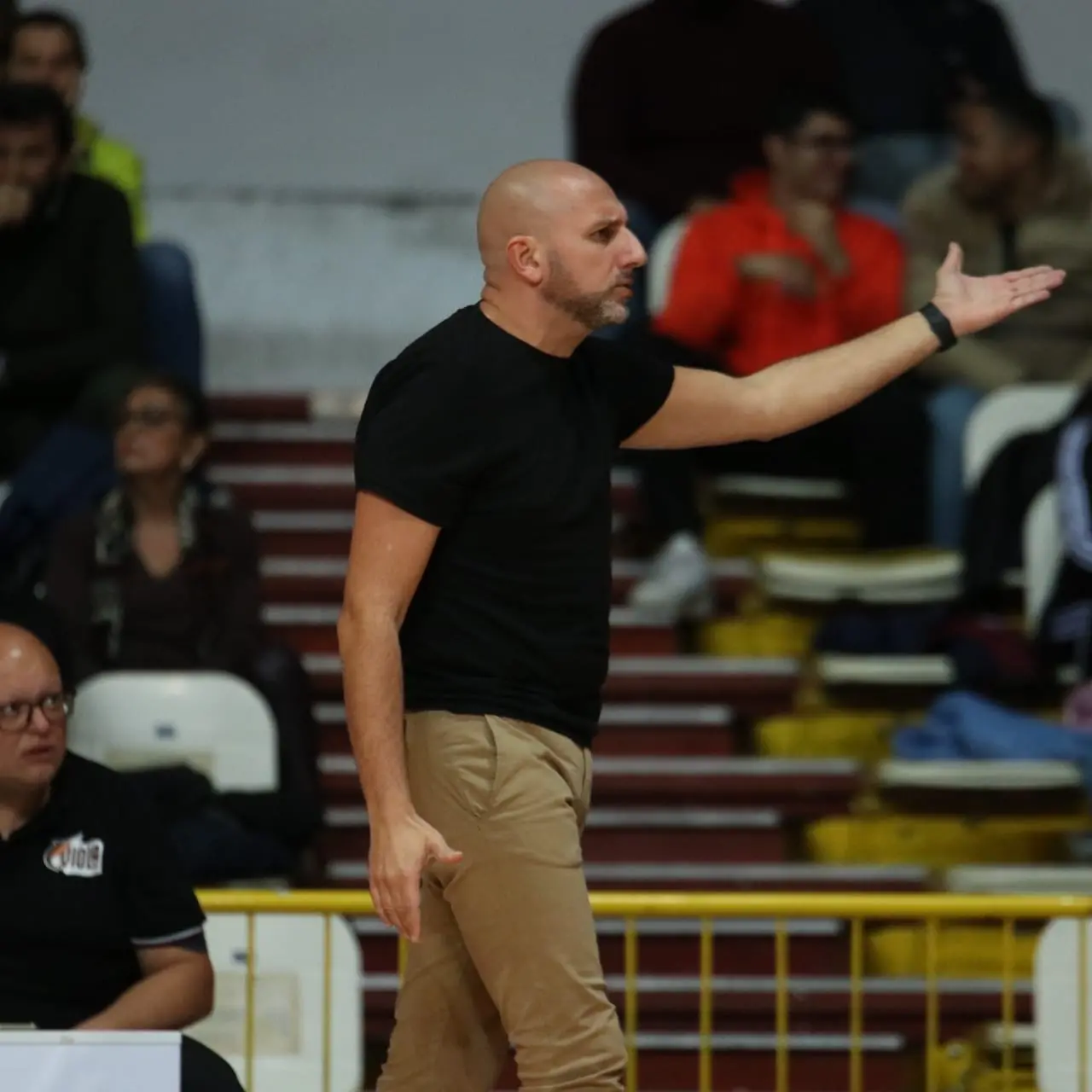 Viola Basket in trasferta a Mestre, sul mercato si cerca un rimpiazzo di Renzi