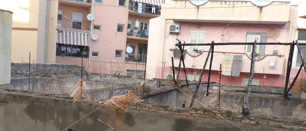 Reggio, Rione G: l’emergenza igienico-sanitaria e l’attesa della riqualificazione - FOTO e VIDEO