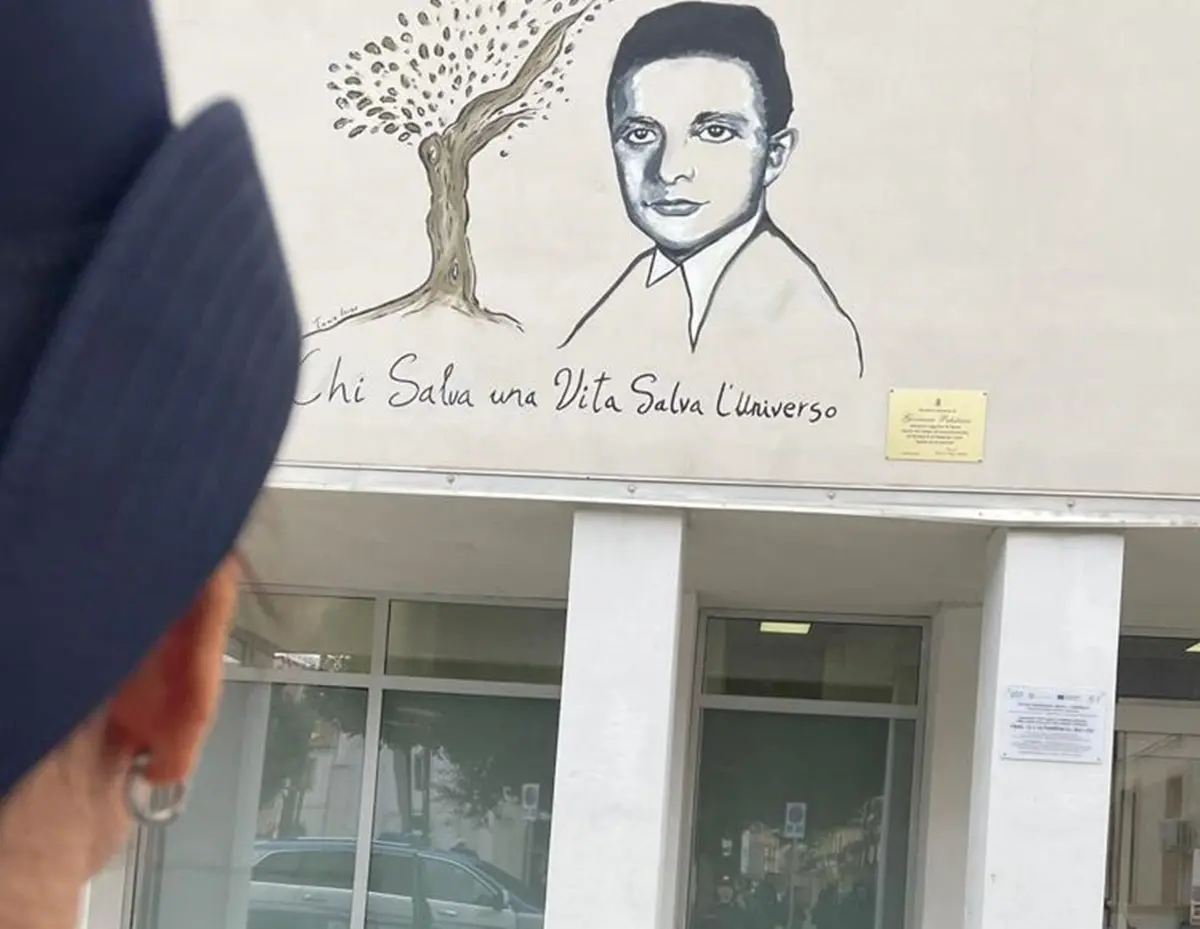 A Gioia Tauro un murales per ricordare il questore di Fiume Giovanni Palatucci