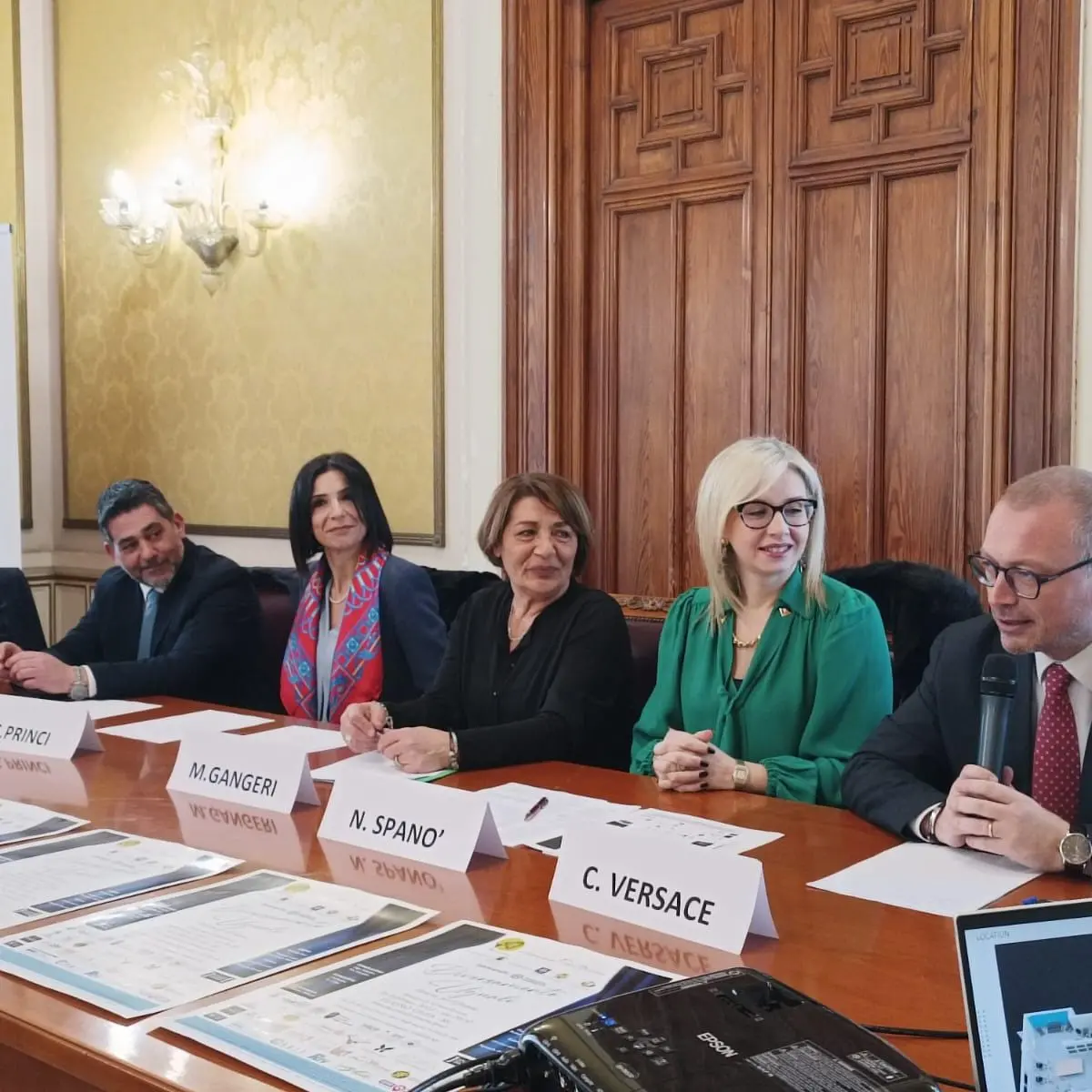 \"Diversamente uguali\", Versace invita i reggini alla partecipazione: «La città dimostrerà il suo grande cuore»