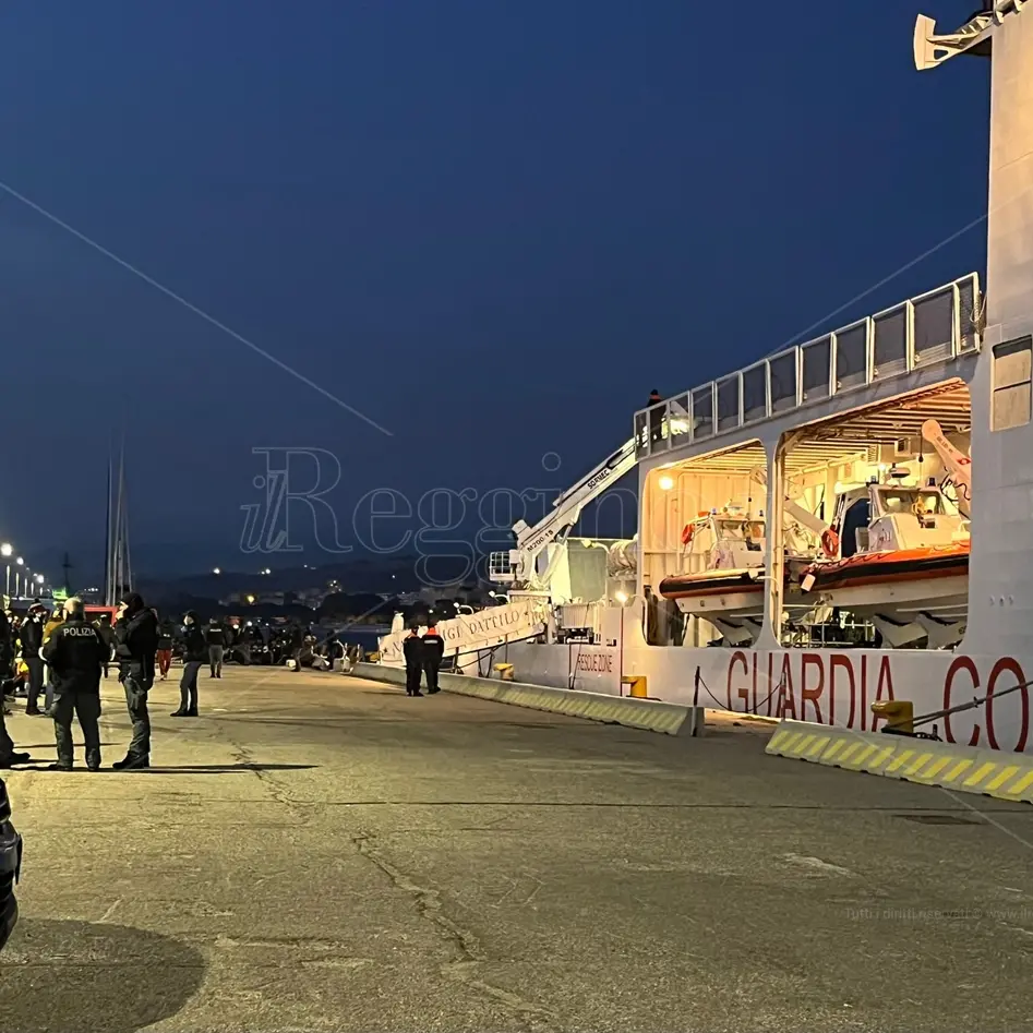 Migranti a Reggio, 190 circa trascorreranno la notte a Gallico