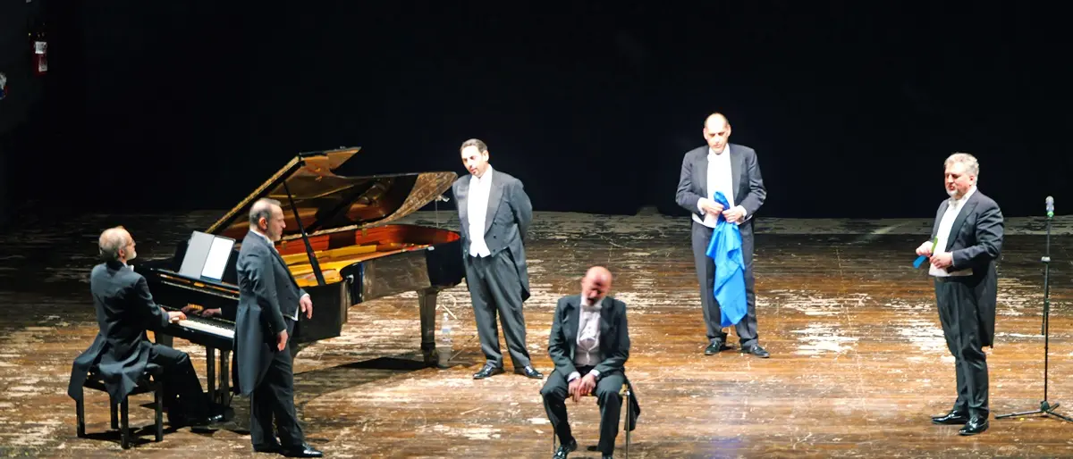 A palmi il brio del quintetto di voci maschili Italian Harmonists con Jader Costa al piani