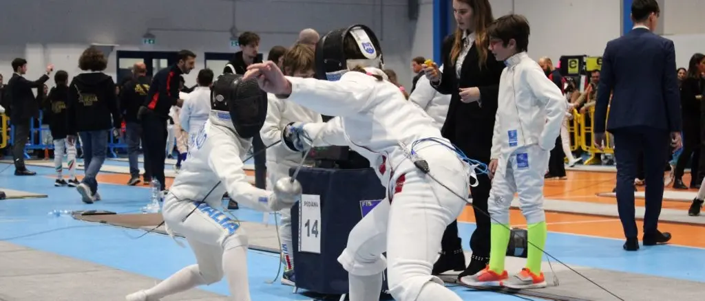 Reggio Calabria, pioggia di medaglie per la squadra di scherma