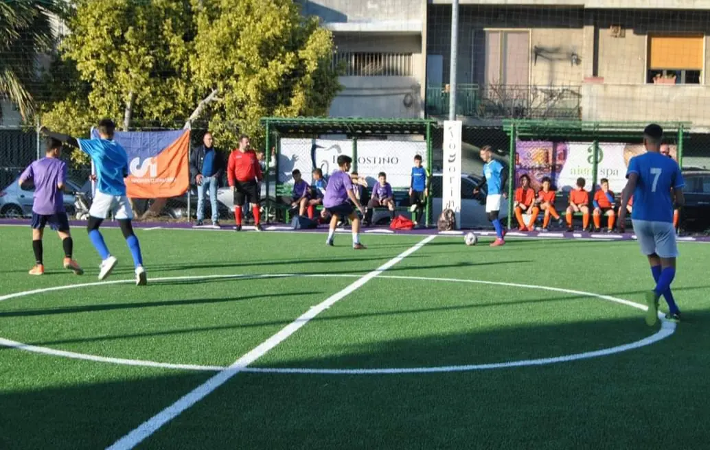 Reggio, al via il progetto \"Fischiare è possibile\": dal circuito penale al campetto ad arbitrare