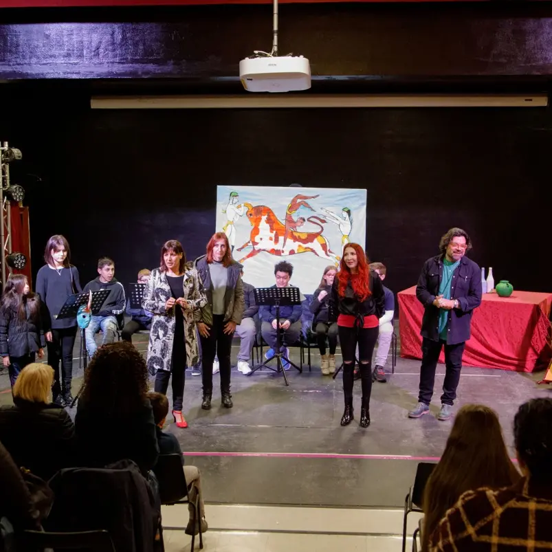 Reggio, teatro a scuola: i ragazzi del De Gasperi con Adexo riscrivono una coraggiosa Ifigenia