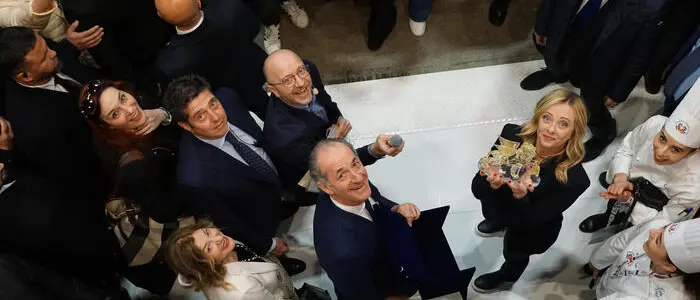 Meloni: «Pensiamo ad un liceo del \"Made in Italy\"»