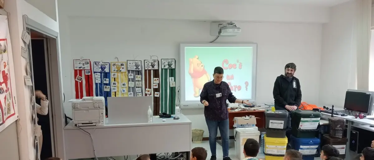 Reggio, a scuola di differenziata: campagna di sensibilizzazione all'IC Moscato di Gallina