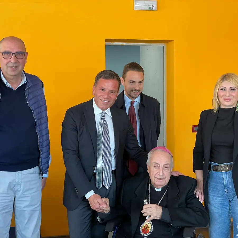 Reggio, l'associazione Portatori della Vara conferisce onoreficenza all'Atam