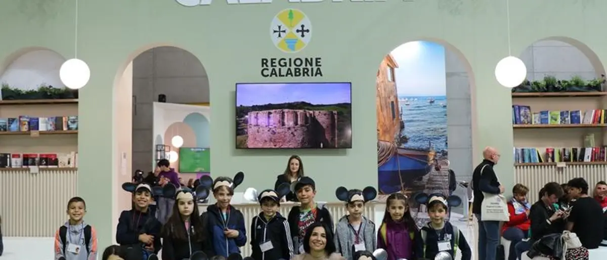 Salone del libro, lo stand della Regione Calabria è tra i più vivaci