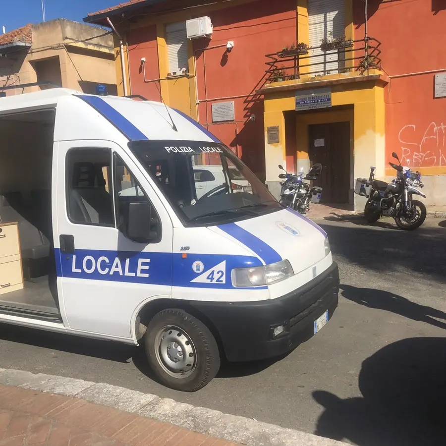 Reggio, controlli straordinari della Polizia Locale: multe, sequestri e sanzioni