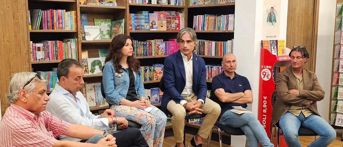 Reggio, il libro su Italo Falcomatà \"Un visionario inaspettato\" fa il pieno di emozioni nel cuore della città