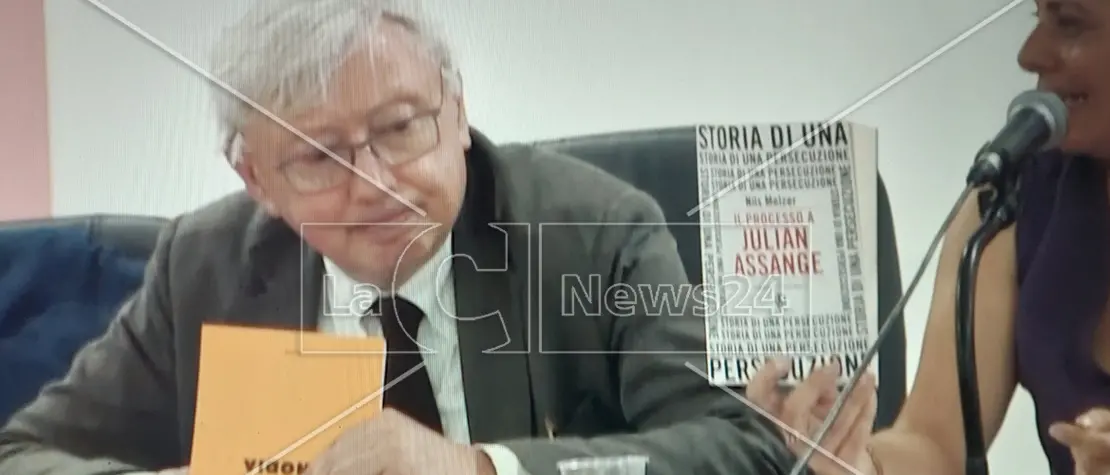 Cinquefrondi, il comune insignirà Julian Assange delle cittadinanza onoraria