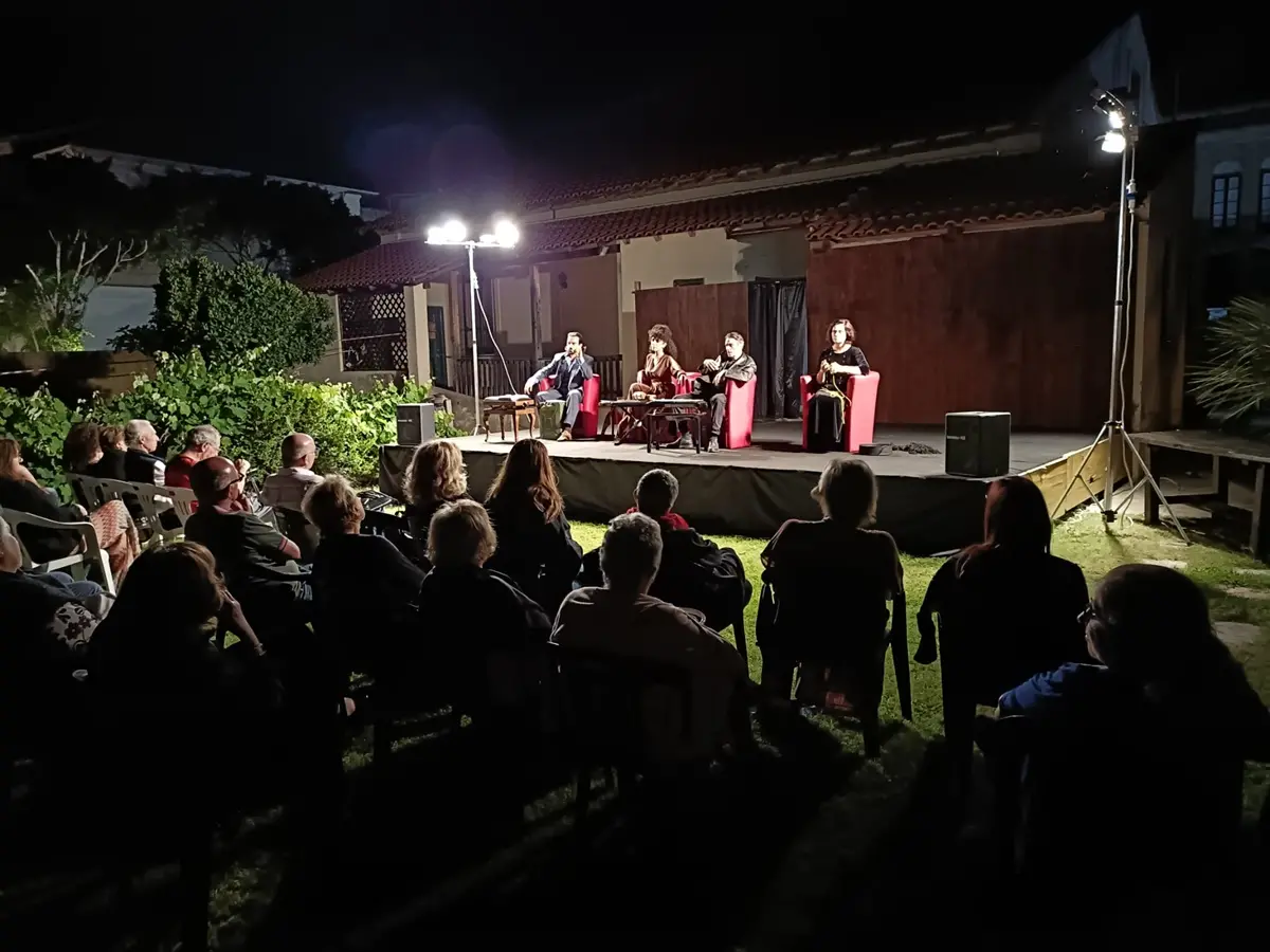 Locri, la compagnia teatrale Officine Jonike Arti ospite dell’Accademia Senocrito