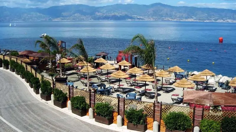 Qualità della vita a Reggio, la lettura del cantautore Favaloro «in base alla posizione sociale»