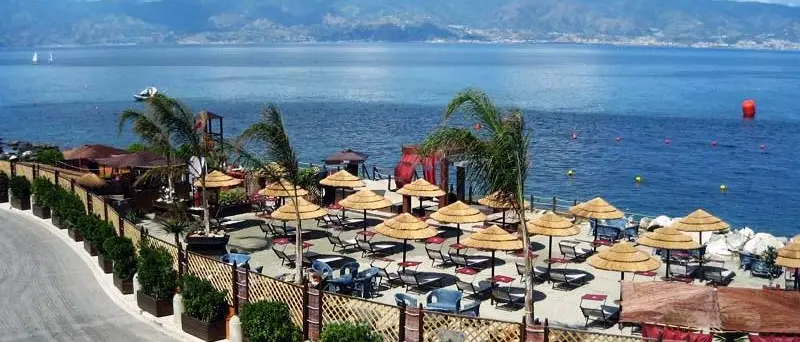 Qualità della vita a Reggio, la lettura del cantautore Favaloro «in base alla posizione sociale»