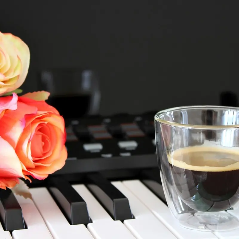 DE GUSTIBUS | Gassosa al caffè: una “perversione frizzante” made in Calabria