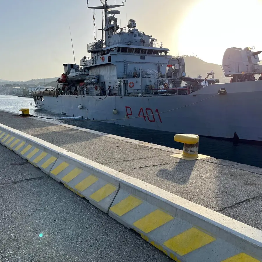 Reggio, in porto la nave Cassiopea: sbarcheranno circa 500 migranti
