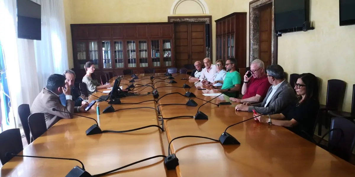 Reggio, ad Arghillà previste per domani le manovre per distribuire l'acqua tra nord e sud - VIDEO