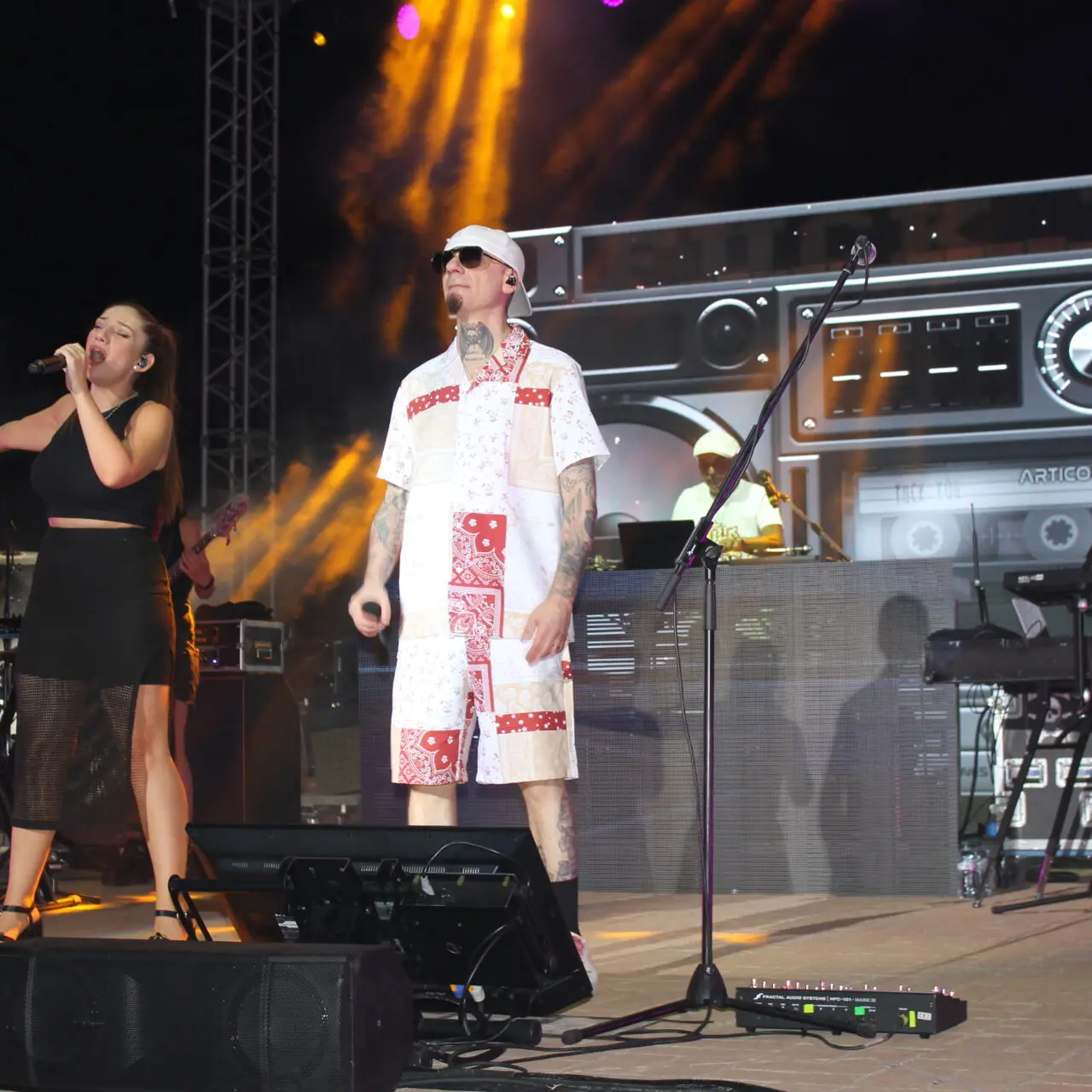 Gli Articolo 31 aprono il Roccella Summer Festival con un boom di presenze - FOTOGALLERY