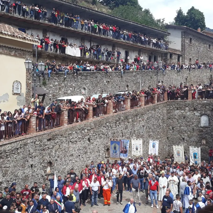 Santuario di Polsi a San Luca, il rettore Saraco scrive ai fedeli: «Pazienza e spirito di sacrifico, i disagi non mancheranno»