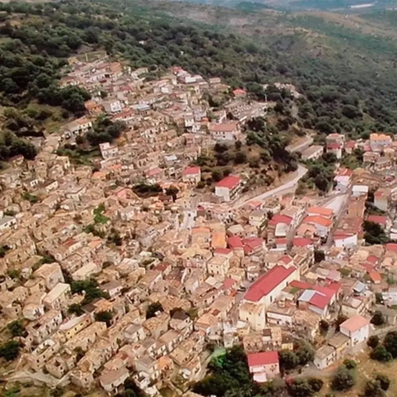 BORGHI E LUOGHI DEL CUORE | Alle pendici dell'Aspromonte come un \"nido di creta\", ecco San Luca