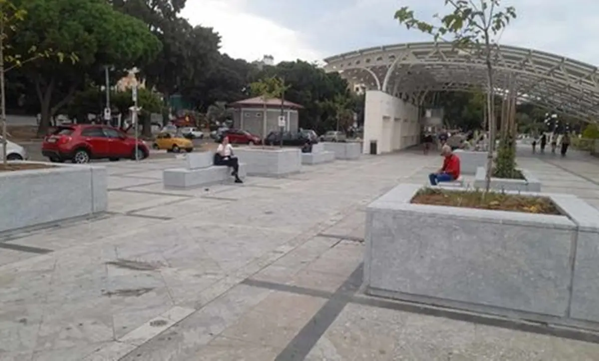 Reggio, nuove fioriere e nuove sedute alla stazione Lido