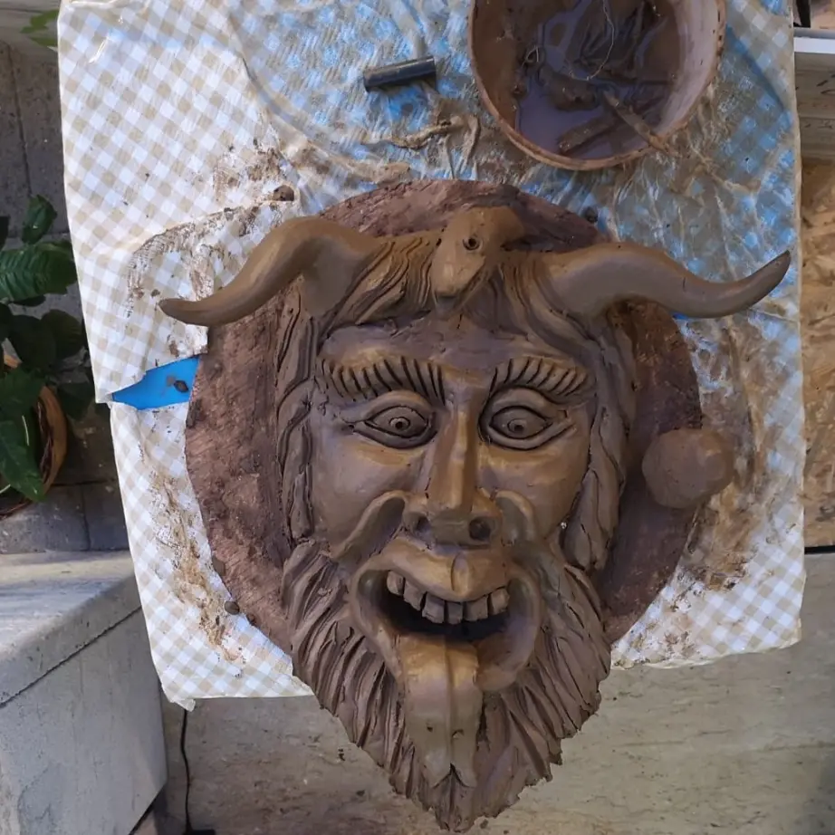 Reggio, ecco le opere del maestro ceramista Rocco Condurso di Seminara