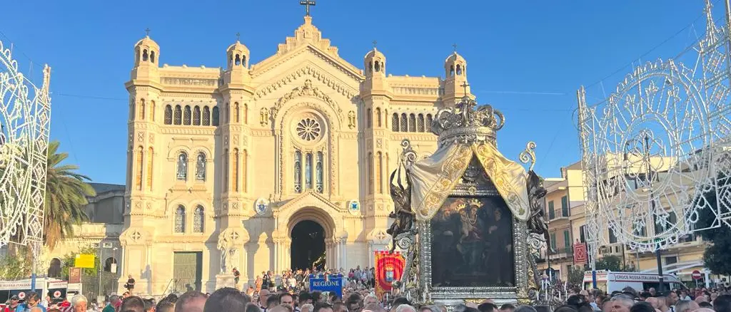 Reggio, nuova ordinanza per la viabilità durante le feste mariane