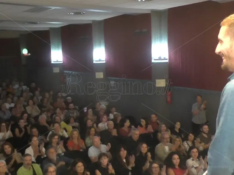 Reggio, Fabio Mollo presenta “Nata per te”: «Una storia vera che il cinema doveva raccontare» - VIDEO