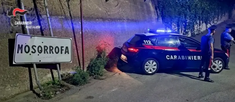Reggio, i carabinieri denunciano 5 persone a Mosorrofa