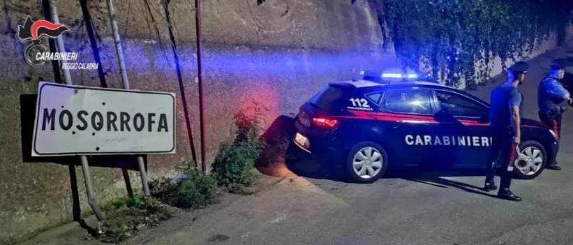 Reggio, i carabinieri denunciano 5 persone a Mosorrofa