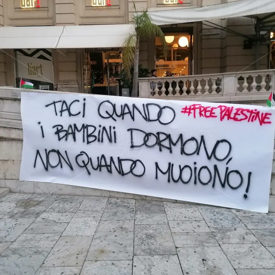 Guerra in Medioriente, il Coordinamento Pro Palestina di Reggio: «Fermiamo il genocidio»