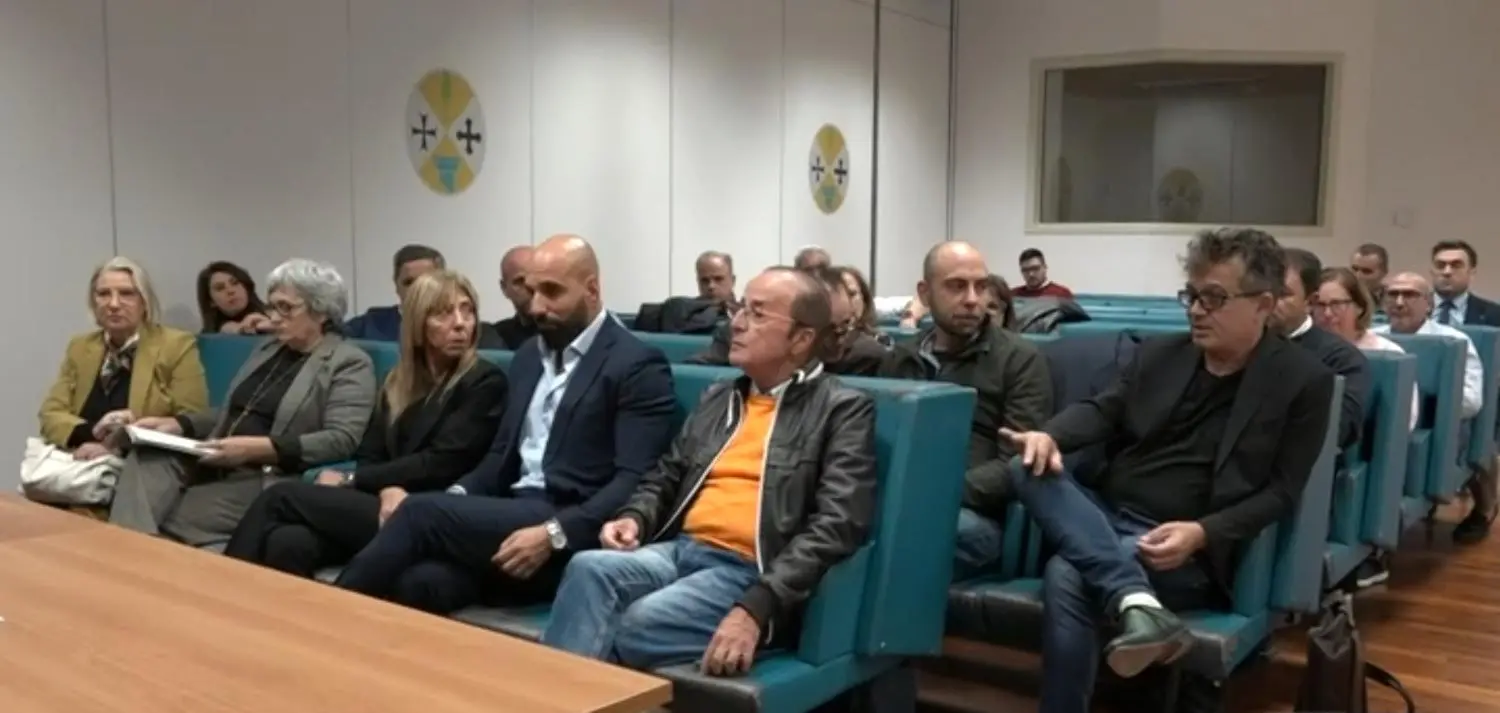 Spiragli per le strutture residenziali psichiatriche, sospesa l’occupazione dell’Asp di Reggio