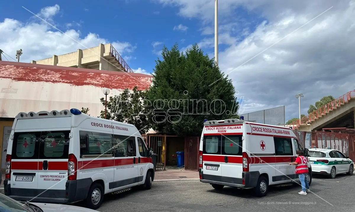 Migranti a Reggio, crisi risolta: già trasferiti al Palloncino