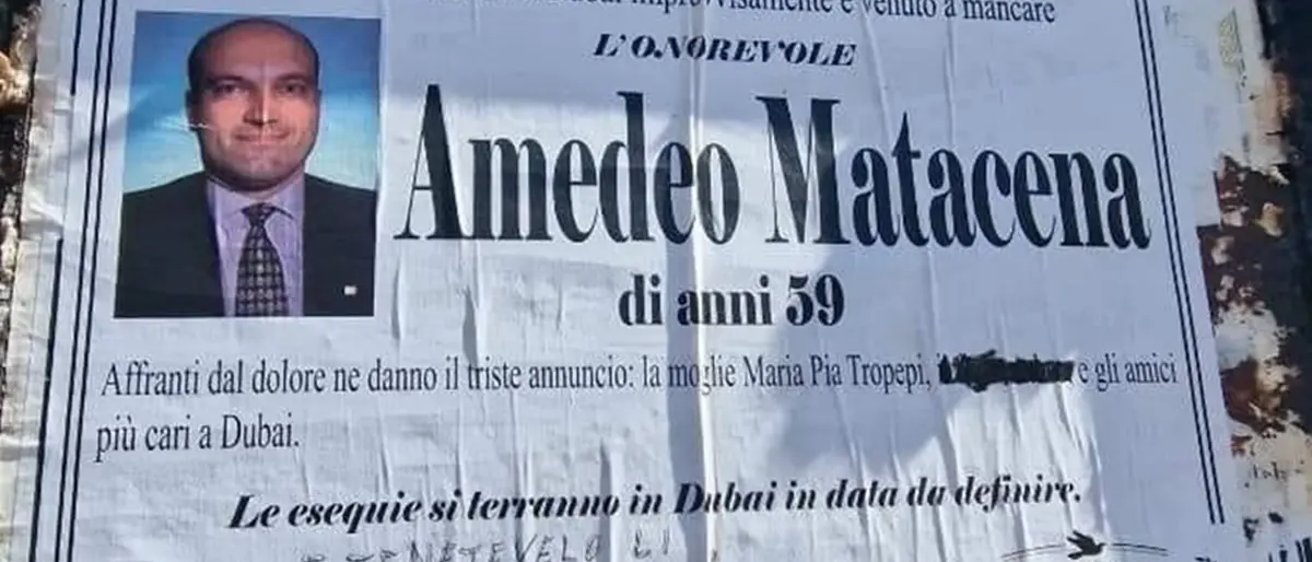 Matacena, imbrattato il necrologio dell’ex deputato morto a Dubai: «Tenetevelo là»