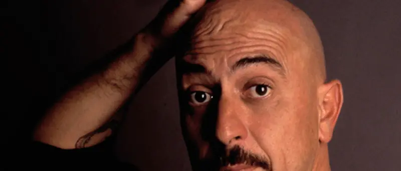 Spettacoli, Roberto Ciufoli in scena a Reggio con il suo recital comico-antropologico