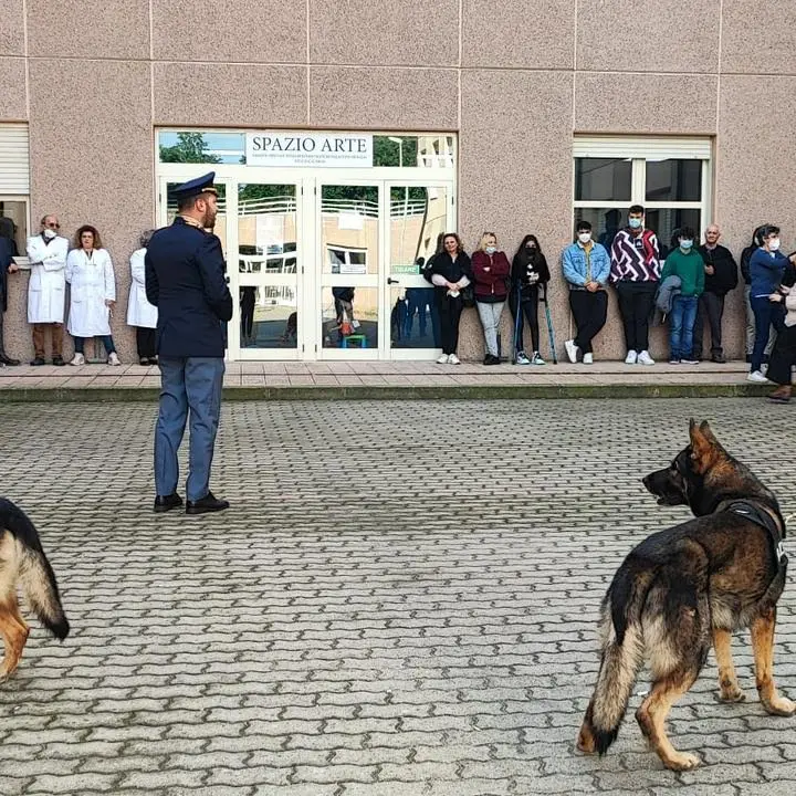 Reggio, la Polizia incontra i piccoli pazienti oncologici dell'ospedale Morelli