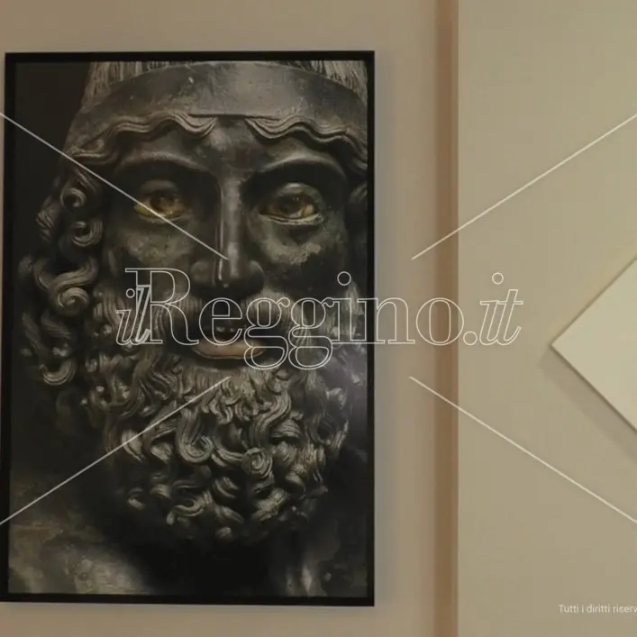 Reggio, tutto pronto per la \"trasferta\" fotografica dei Bronzi di Riace in Spagna