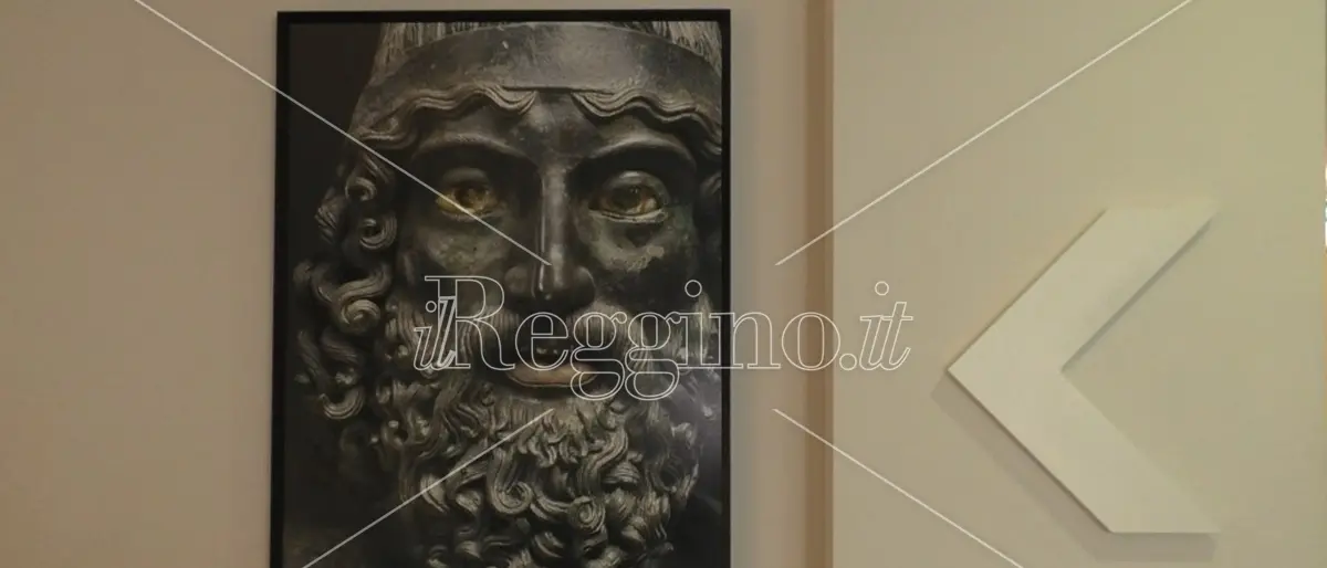 Reggio, tutto pronto per la \"trasferta\" fotografica dei Bronzi di Riace in Spagna