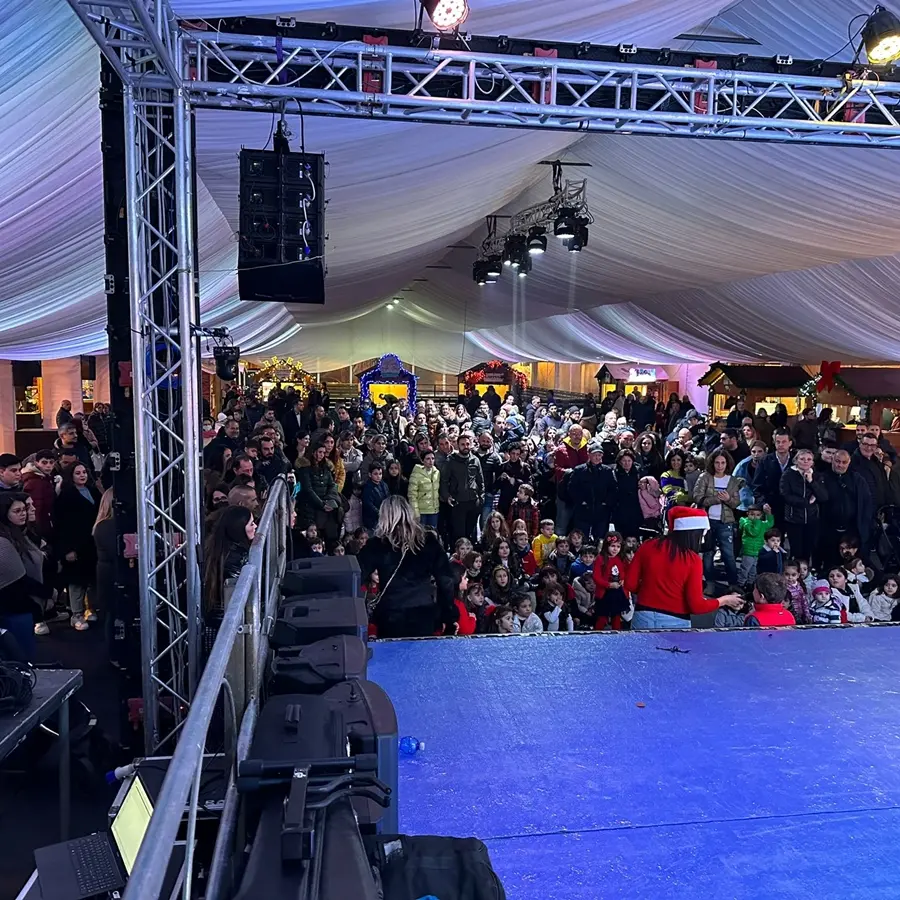 “Locri on ice baby”, un Natale di aggregazione e solidarietà