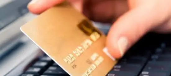 Reggio, la Polizia Postale in campo per la protezione dei regali acquistati per Natale