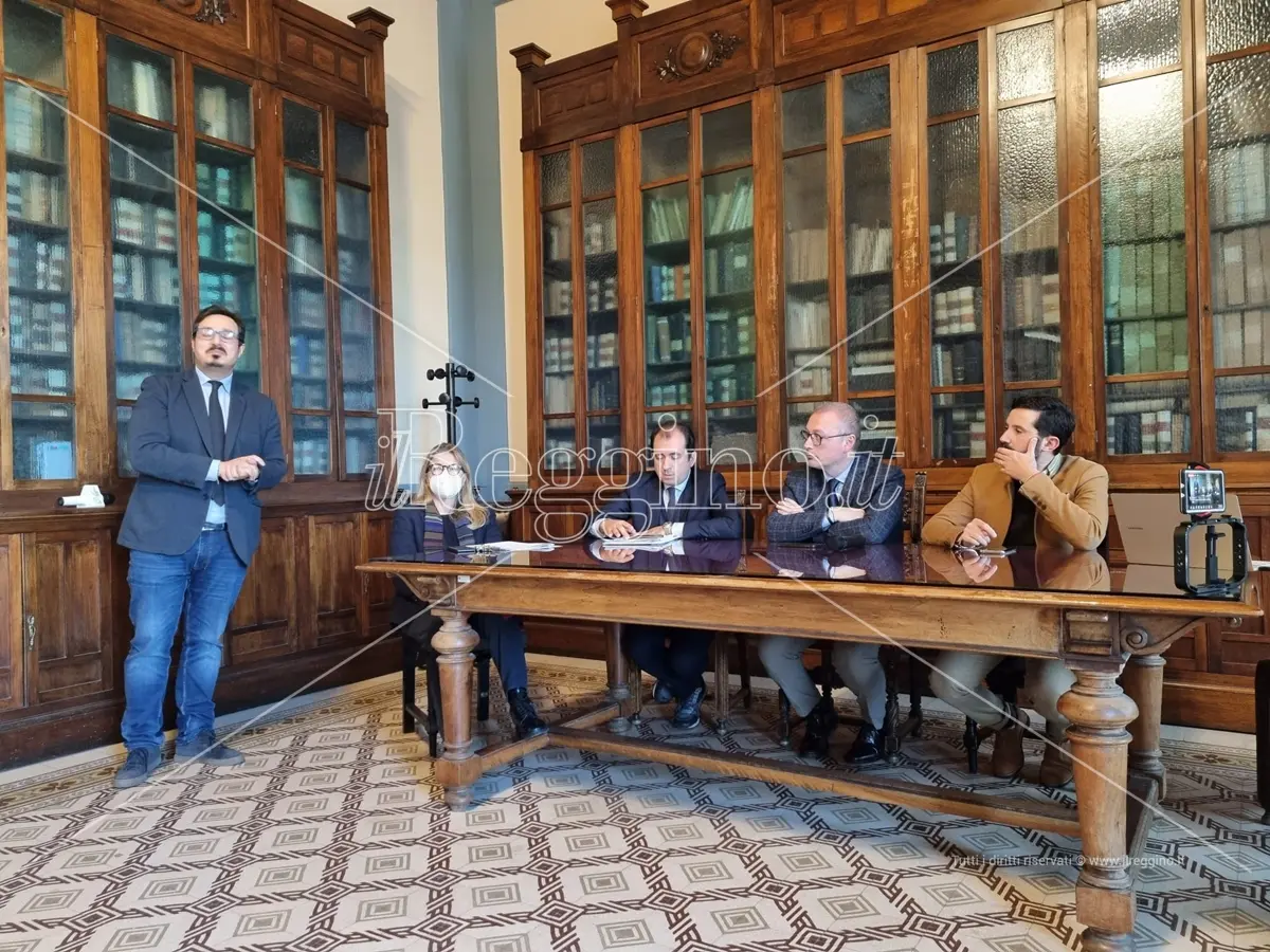 Reggio, la Metrocity lavora al piano fieristico triennale - VIDEO